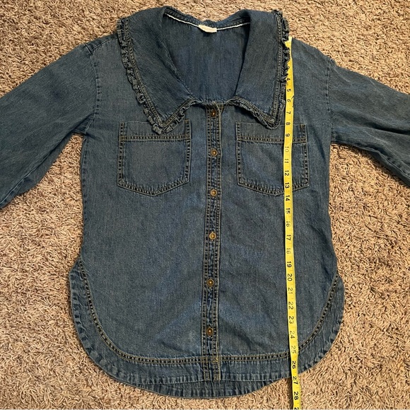 ANTHROPOLOGIE Pilcro Frill-Collar Denim Button Down Shirt Indigo Sz XS Oversized - Picture 12 of 12